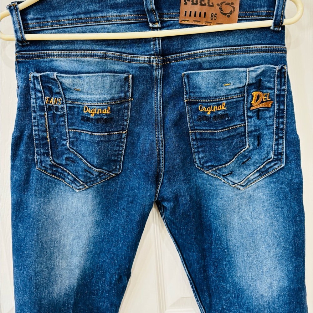 European i-del 85 or id men jeans 85 idel jeans Original size 32 waist 30 inseam
